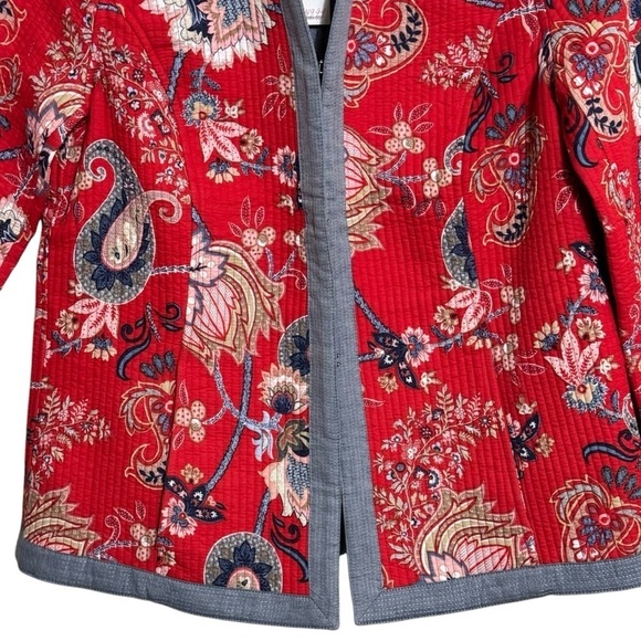 TALBOTS MIXED PATTERN QUILTED JACKET NWT WOMENS SIZE SMALL - Picture 3 of 9